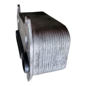 Radiateur d’huile moteur OEM 03L115389B / 03L115389C / 03L115389G / 03L115389H (éq. Nissens 91158)