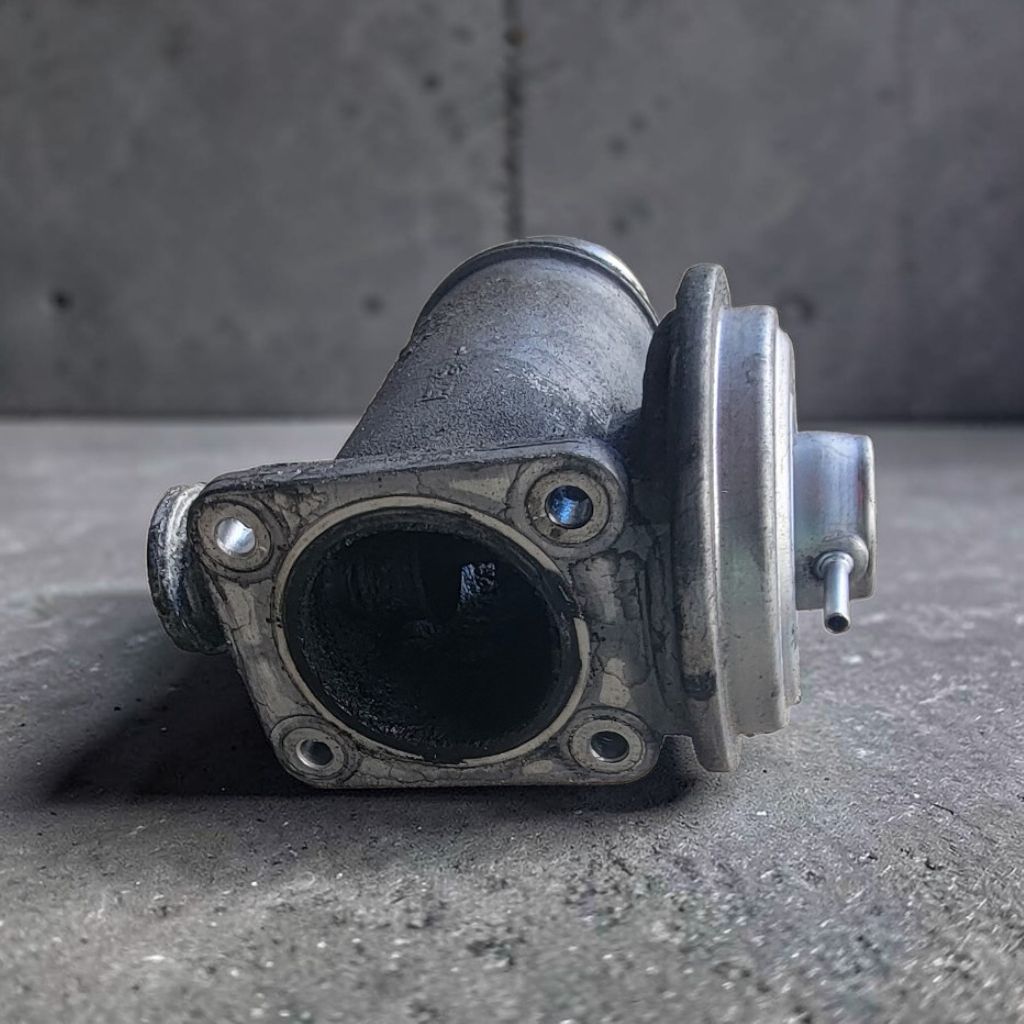 Vanne EGR BMW serie 1 / 3 / X3 / 5 OEM 70051200 – Image 2