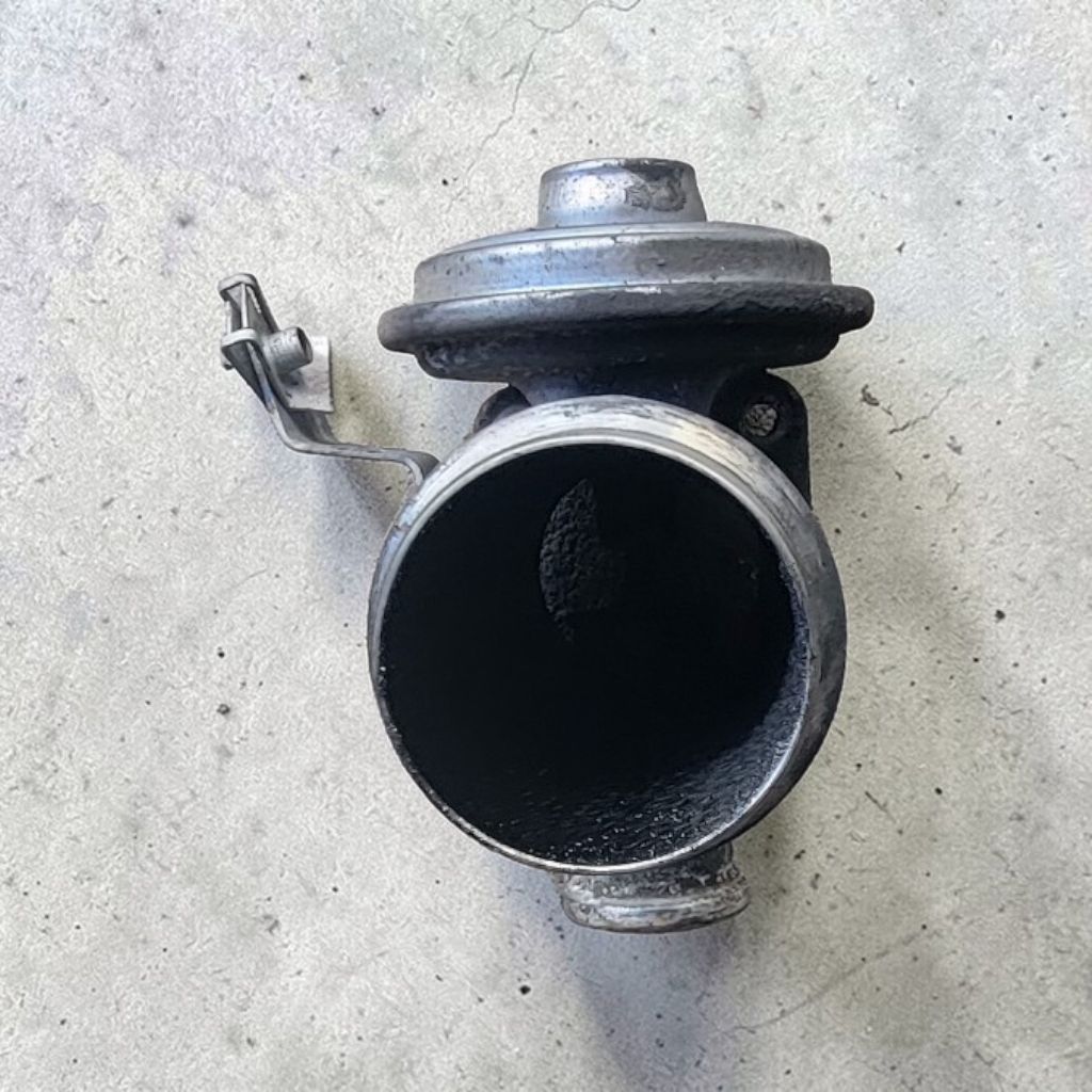 Vanne EGR BMW serie 1 / 3 / X3 / 5 OEM 70051200