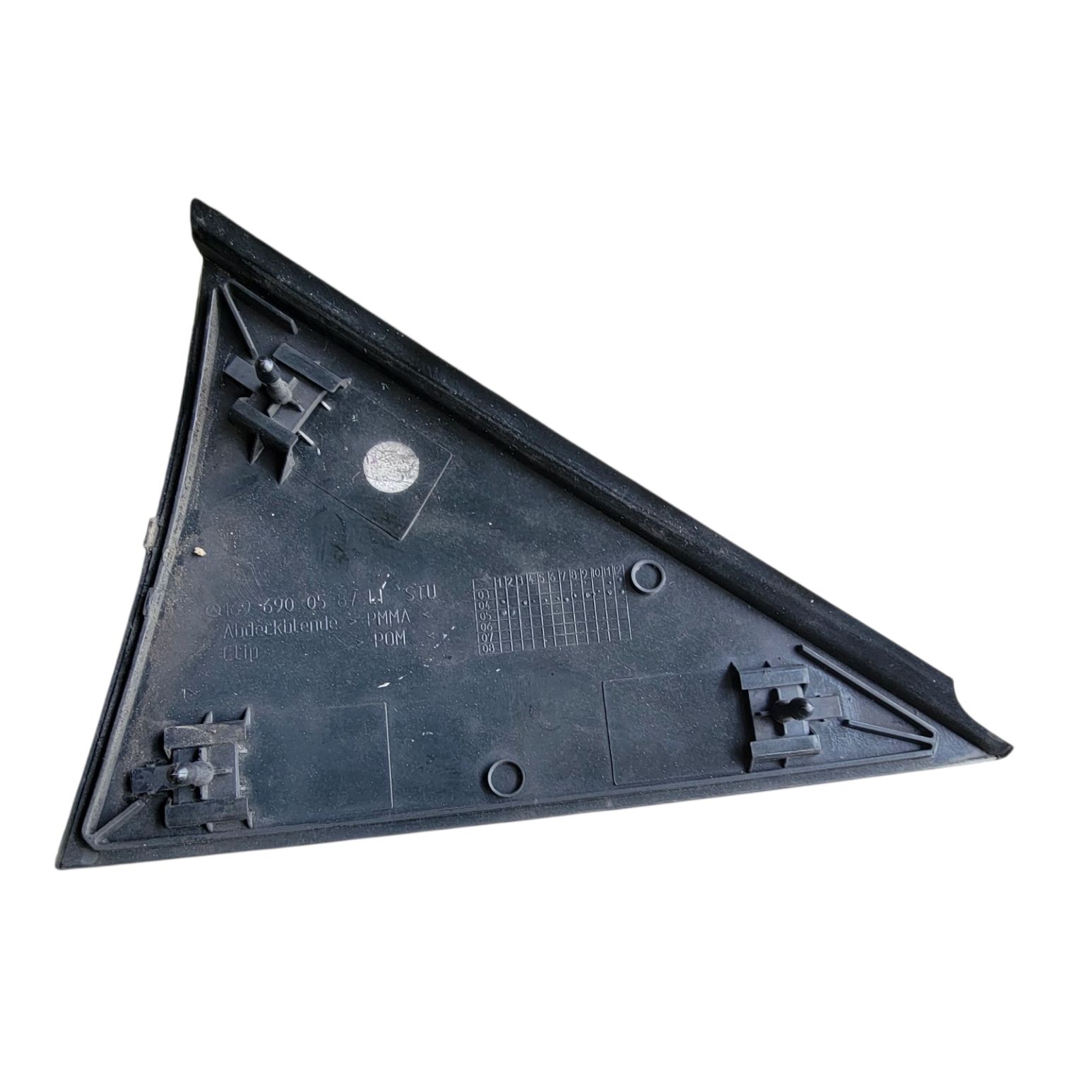 Cache / garniture arrière gauche (montant C / feu arrière) Mercedes-Benz Classe A W169 OEM 1696900587 – Image 2