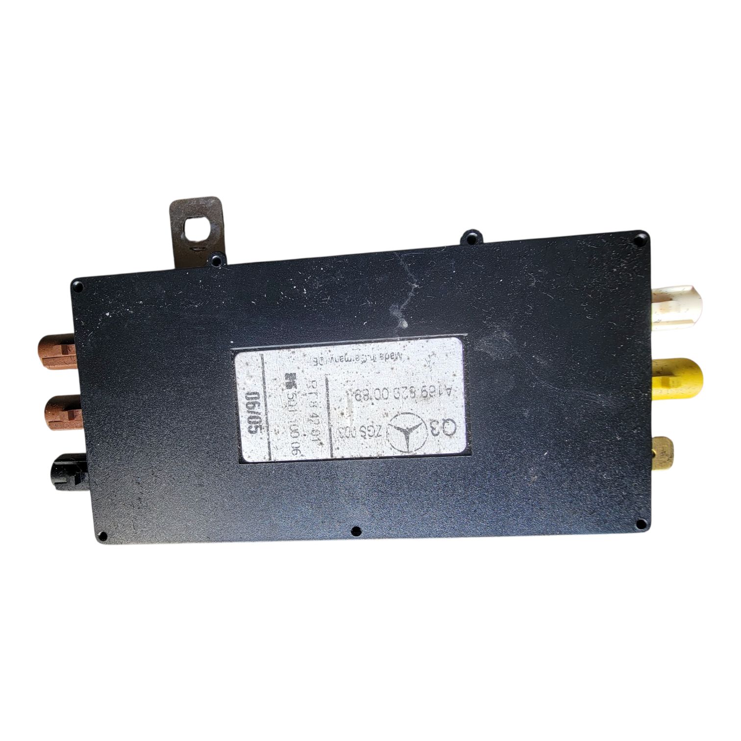 Amplificateur d’antenne radio arrière droit Mercedes-Benz Classe A W169 OEM A1698200089