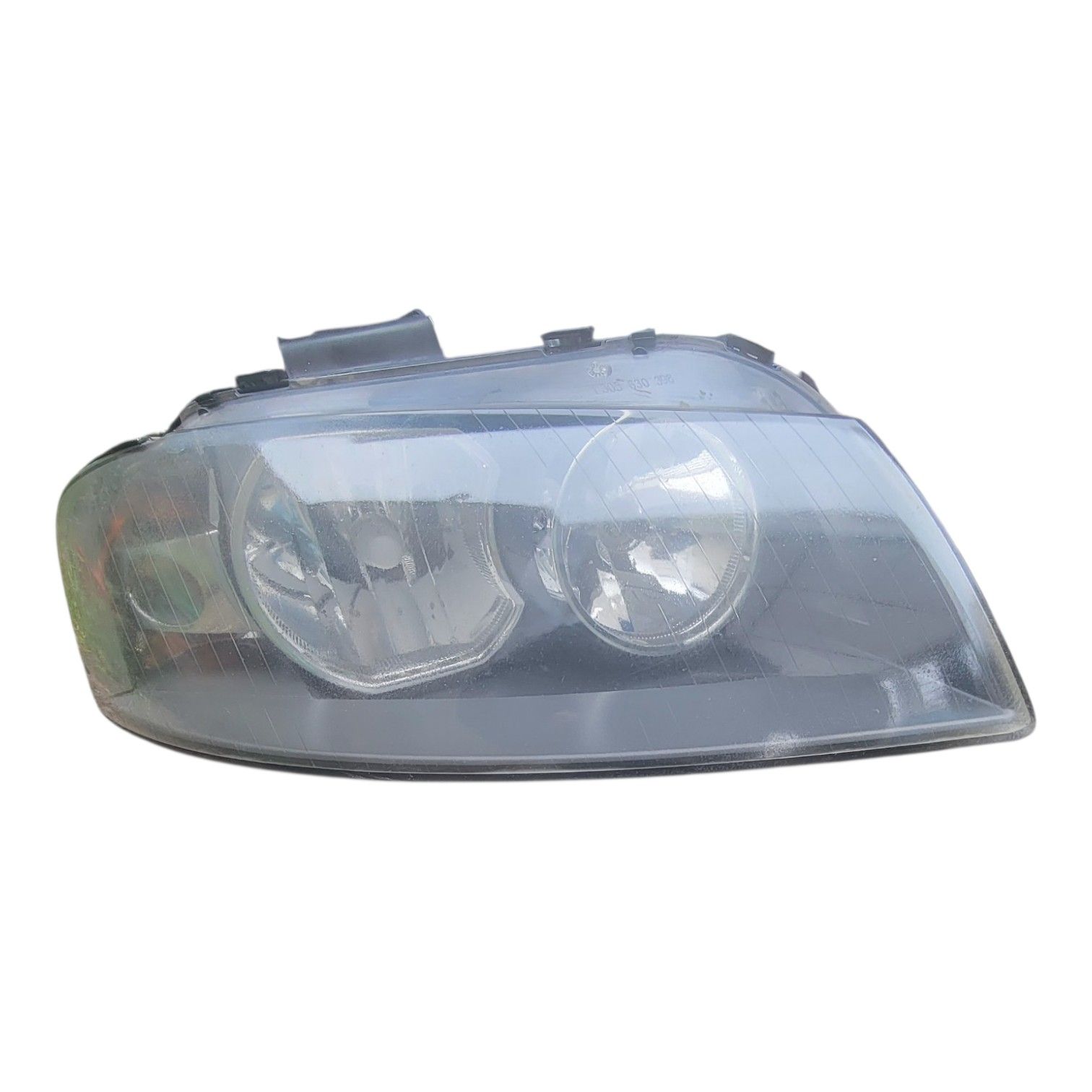 Phare / Feux avant Audi A3 8P coté droit