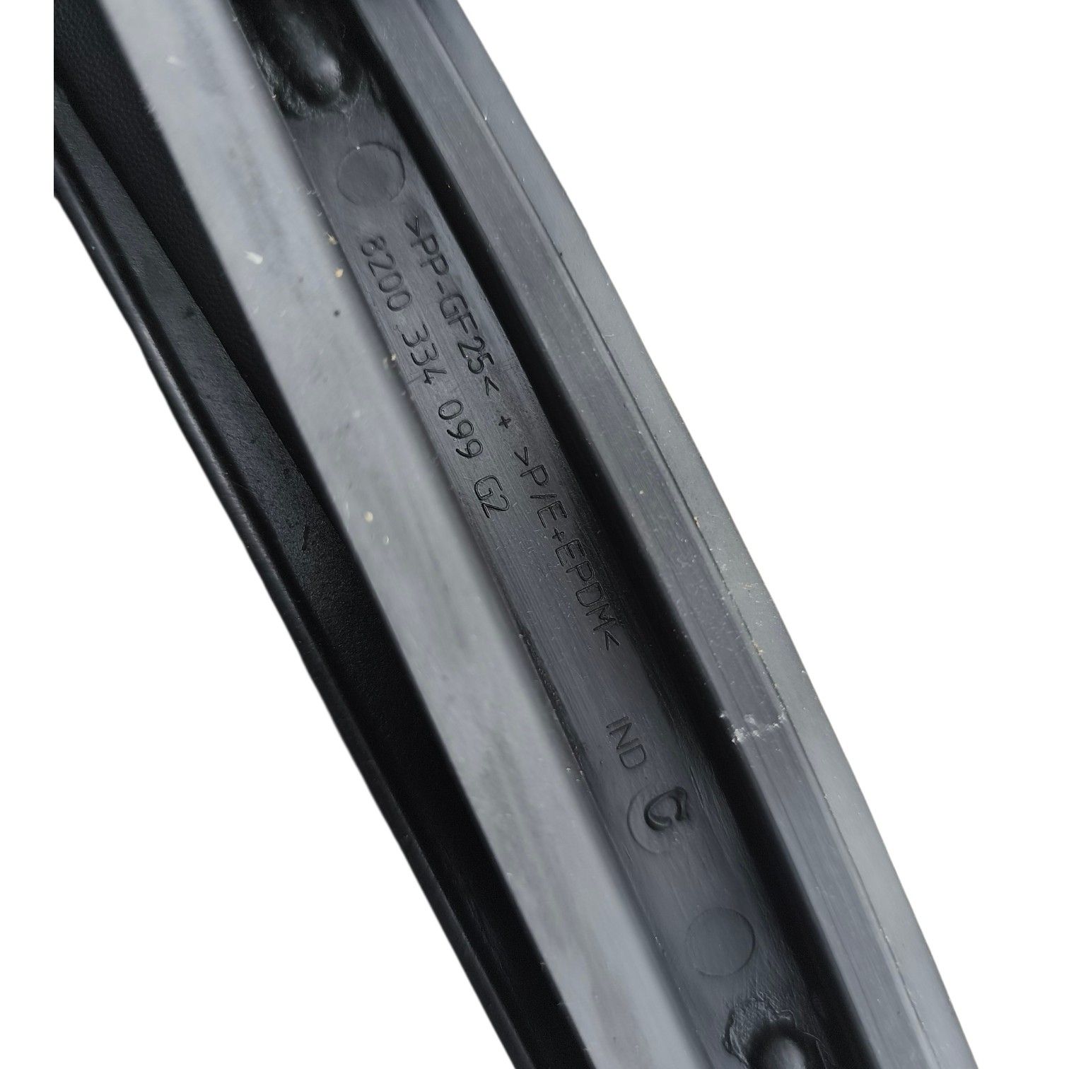 Garniture Latérale Gauche de Pare-Brise Renault Clio 3 III Réf. 8200334099 – Image 3