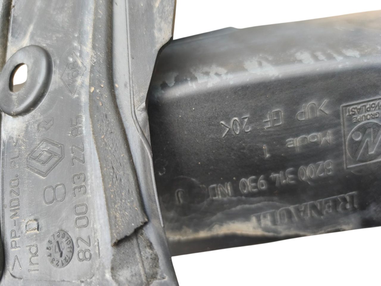 Support d'Aile Avant Gauche Renault Clio 3 III Réf. 8200314930 – Image 3