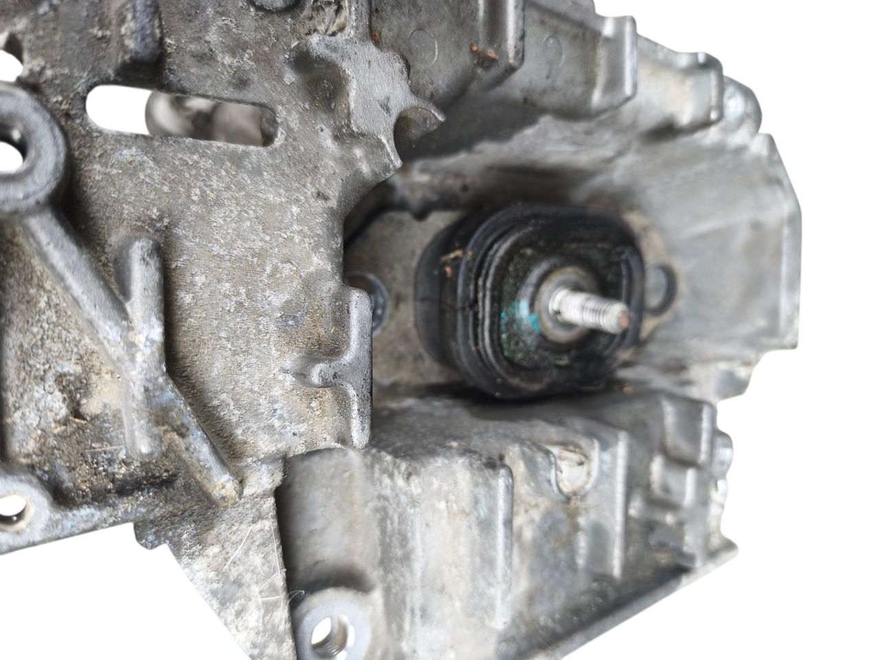 Support de boîte de vitesses Renault Clio 3 III 1.5 dCi origine référence : 8200457080 / 8200043084 – Image 3