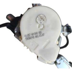 Ceinture de sécurité avant droite Renault Clio 3 OEM 33056054D